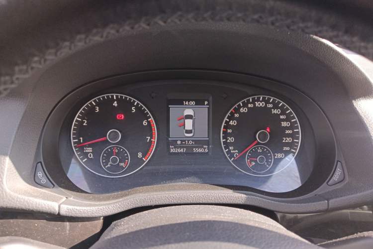 Used Volkswagen Passat 2013 1.8TSI DSG Prestige Edition Instrument Cluster