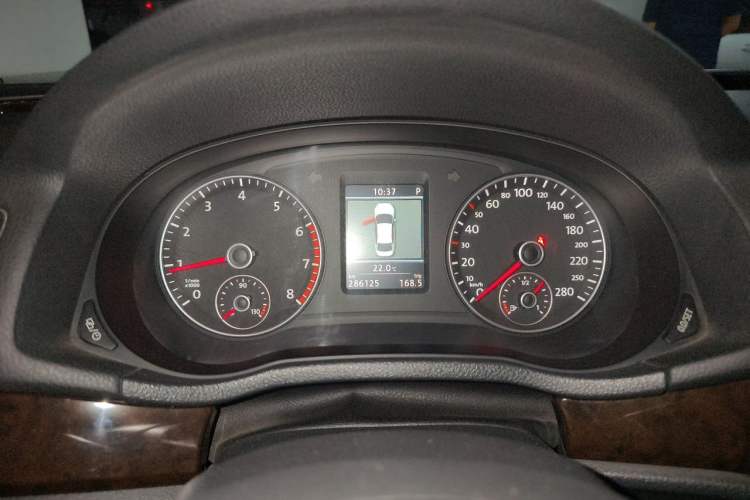 Used Volkswagen Passat 2013 3.0L V6 DSG Flagship Edition Instrument Cluster