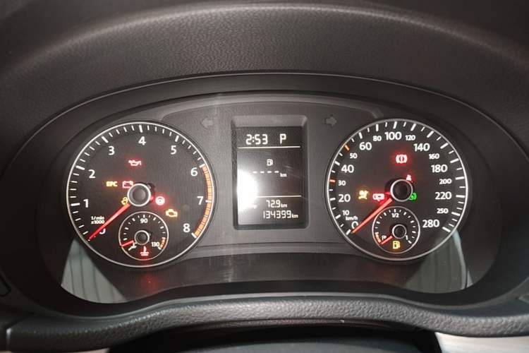 Used Volkswagen Passat 2013 1.8TSI DSG Government Procurement Edition Instrument Cluster