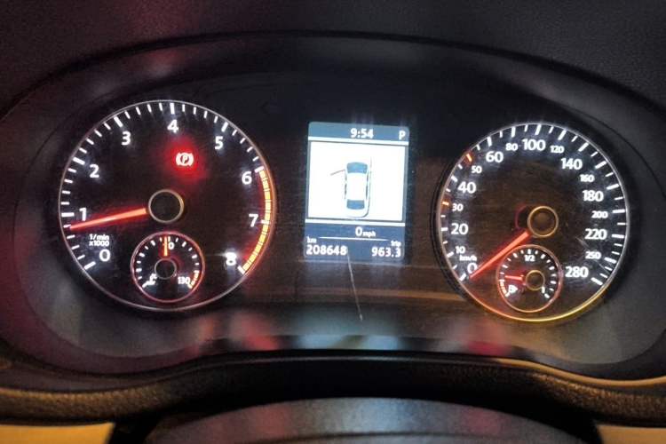 Used Volkswagen Passat 2013 1.8TSI DSG Prestige Edition Instrument Cluster