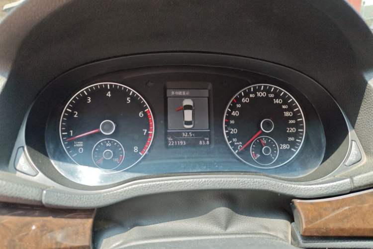 Used Volkswagen Passat 2013 3.0L V6 DSG Flagship Deluxe Edition Instrument Cluster