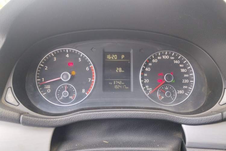 Used Volkswagen Passat 2013 1.8TSI DSG Prestige Edition Instrument Cluster