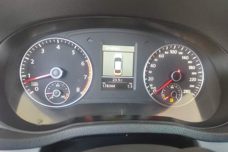 Used Volkswagen Passat 2013 1.8TSI DSG Prestige Edition Instrument Cluster