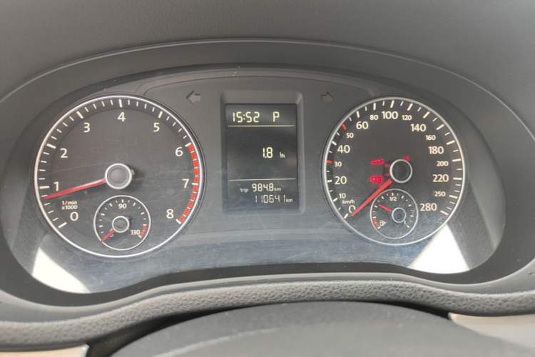 Used Volkswagen Passat 2013 1.8TSI DSG Prestige Edition Instrument Cluster