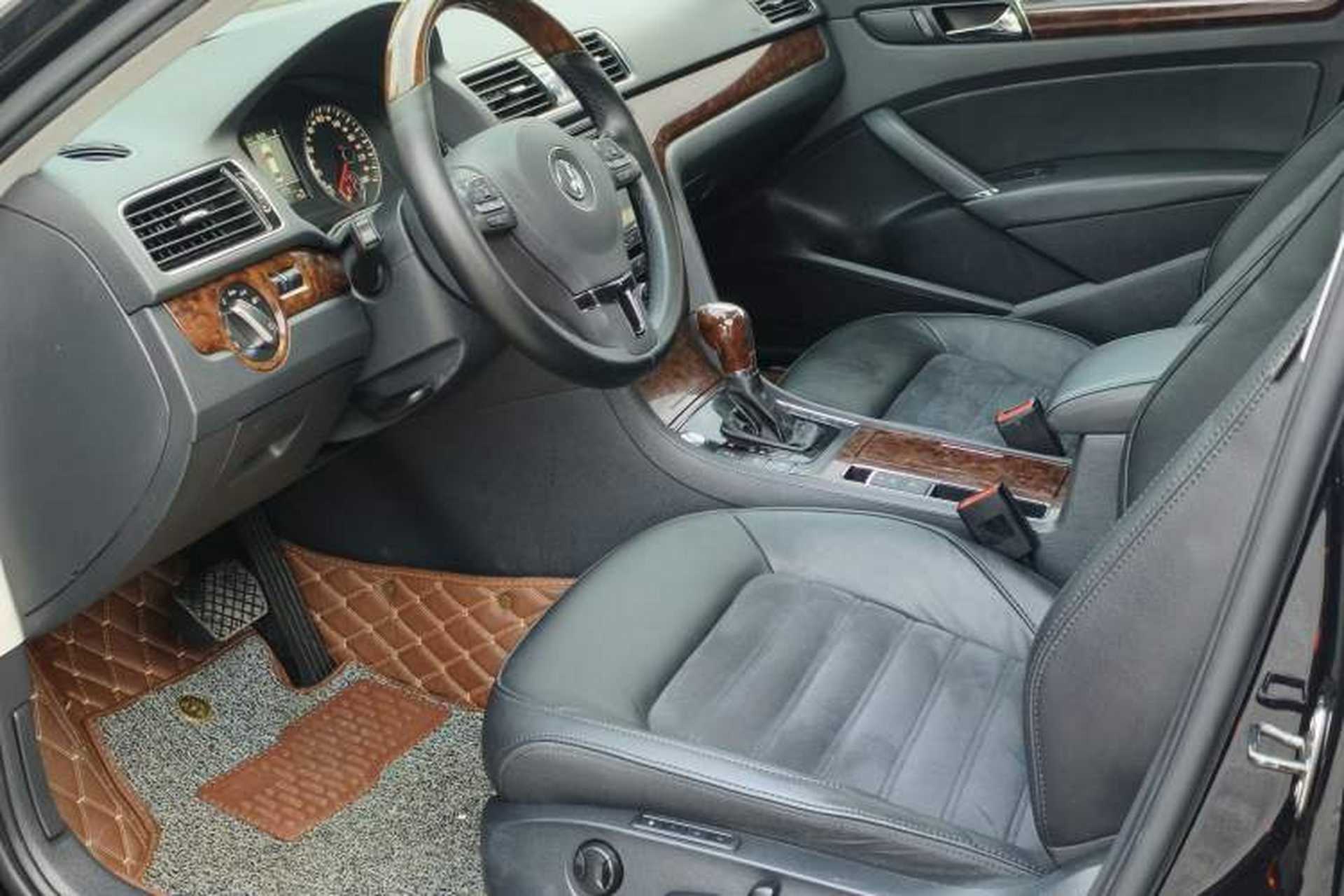Used Volkswagen Passat 2013 2.0 TSI DSG Ultimate Edition Interior 1