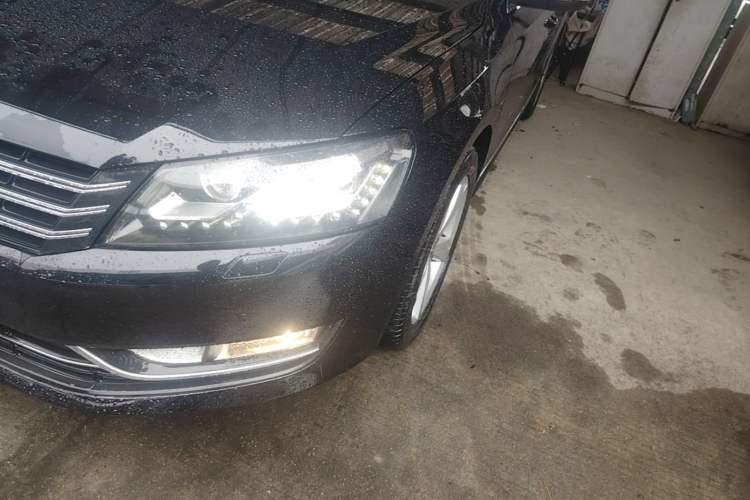 Used Volkswagen Passat 2013 1.8TSI DSG Prestige Edition Left Front Headlight