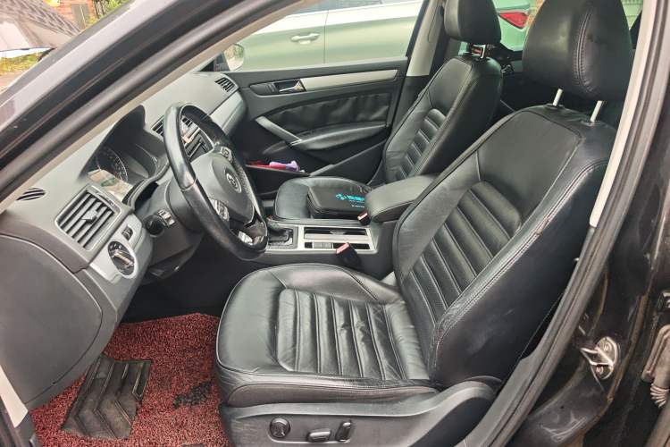 Used Volkswagen Passat 2013 2.0 TSI DSG Prestige Edition Left Front Seat
