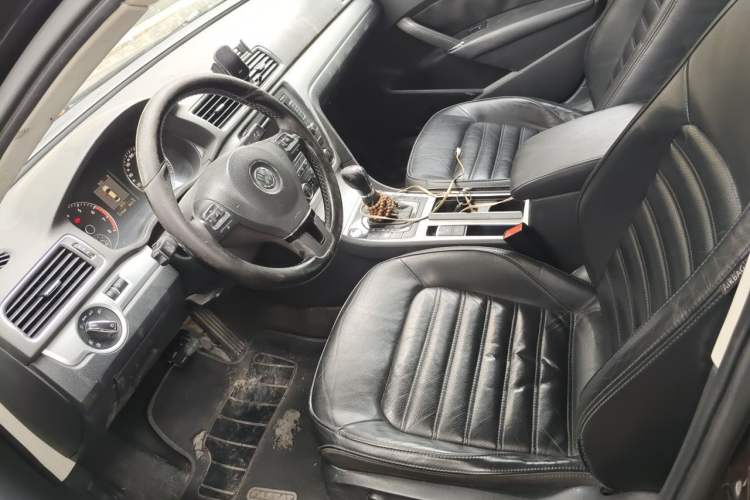 Used Volkswagen Passat 2013 1.8TSI DSG Prestige Edition Left Front Seat