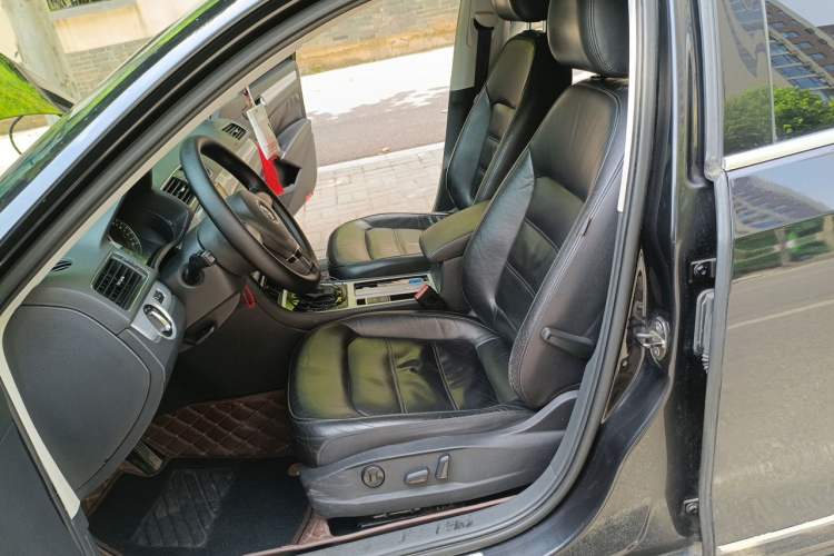 Used Volkswagen Passat 2013 1.8TSI DSG Prestige Edition Left Front Seat