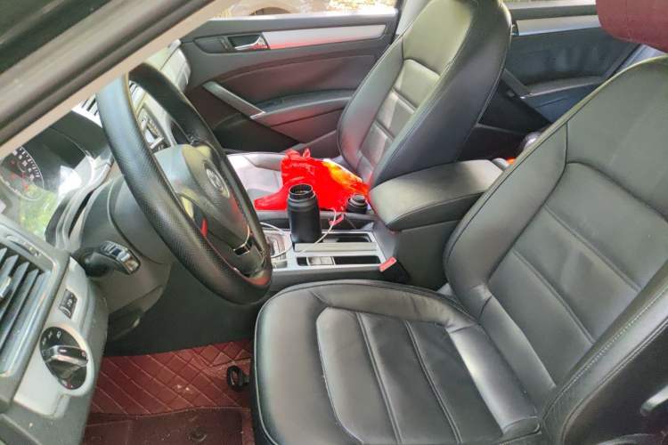 Used Volkswagen Passat 2013 1.8TSI DSG Prestige Edition Left Front Seat