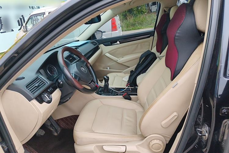 Used Volkswagen Passat 2013 1.4TSI Manual Prestige Edition Left Front Seat