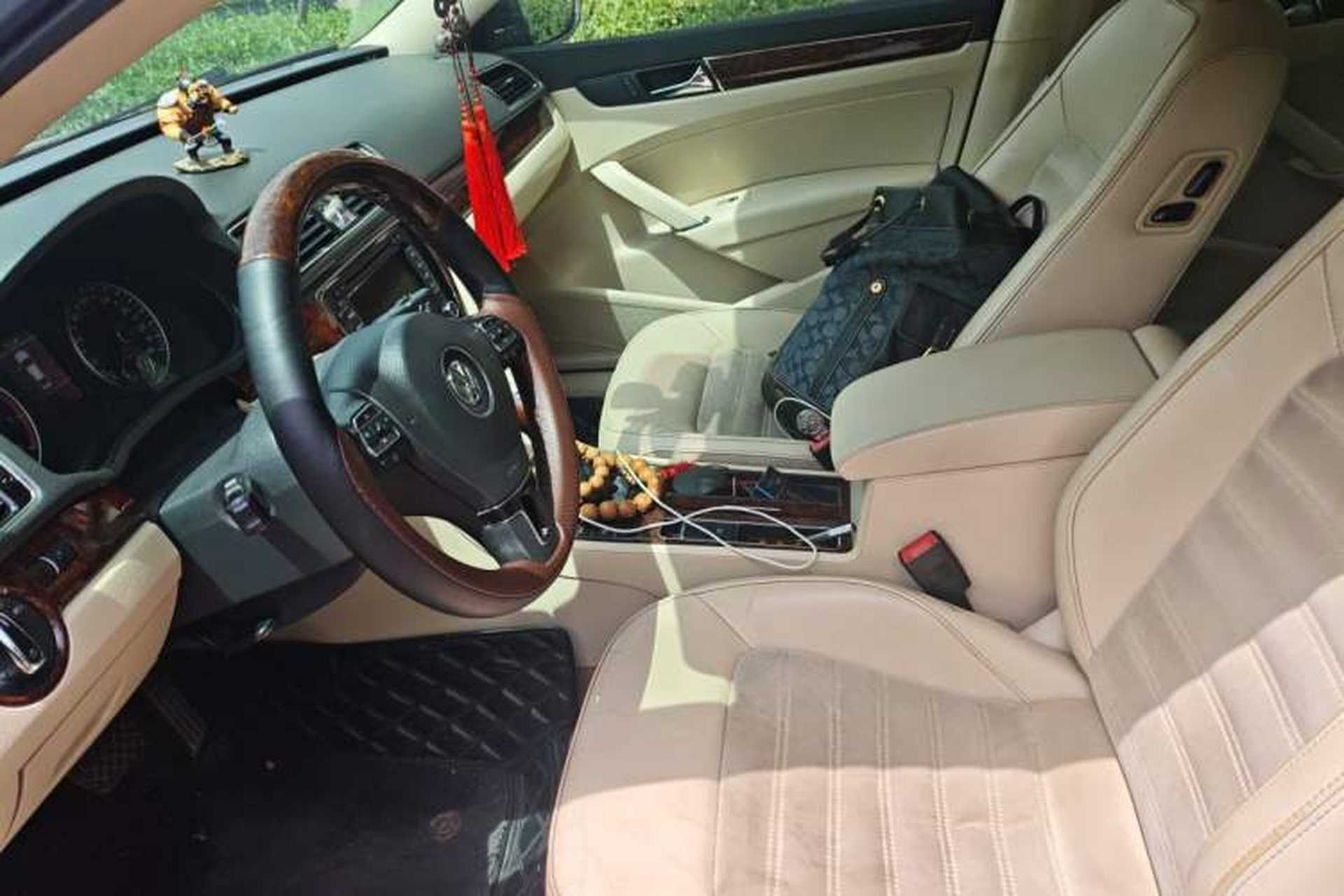 Used Volkswagen Passat 2013 2.0 TSI DSG Ultimate Edition Left Front Seat