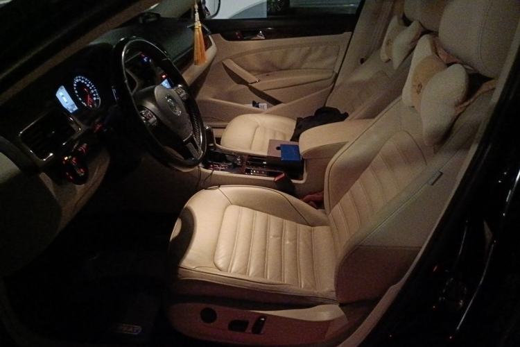 Used Volkswagen Passat 2013 2.0 TSI DSG Prestige Edition Left Front Seat