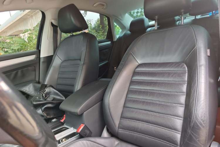 Used Volkswagen Passat 2013 2.0 TSI DSG Prestige Edition Left Front Seat