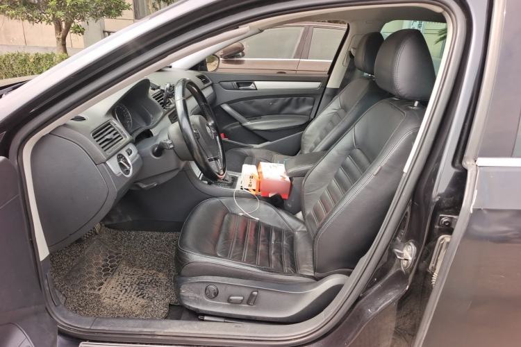 Used Volkswagen Passat 2013 1.8TSI DSG Ultimate Edition Left Front Seat