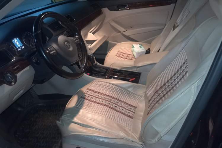 Used Volkswagen Passat 2013 1.8TSI DSG Prestige Edition Left Front Seat