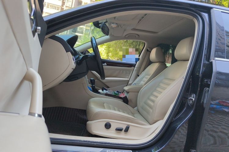 Used Volkswagen Passat 2013 2.0 TSI DSG Prestige Edition Left Front Seat