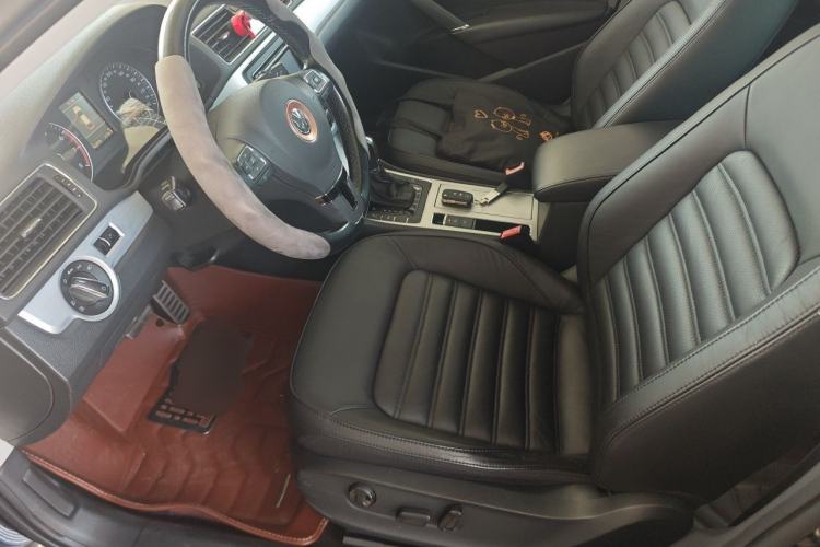 Used Volkswagen Passat 2013 2.0 TSI DSG Prestige Edition Left Front Seat