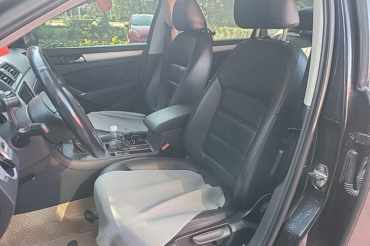 Used Volkswagen Passat 2013 1.8TSI DSG Government Procurement Edition Left Front Seat
