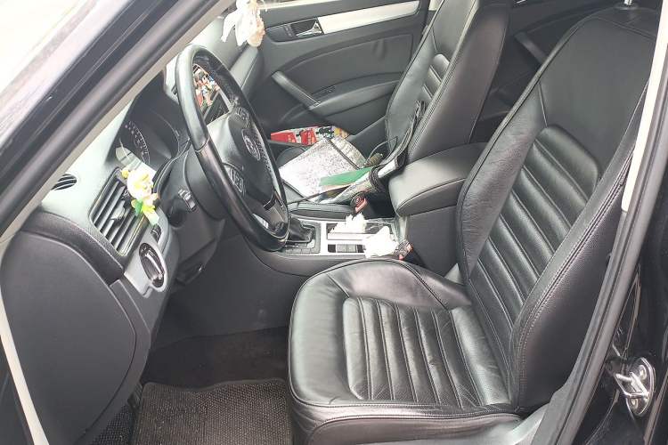 Used Volkswagen Passat 2013 1.8TSI DSG Prestige Edition Left Front Seat