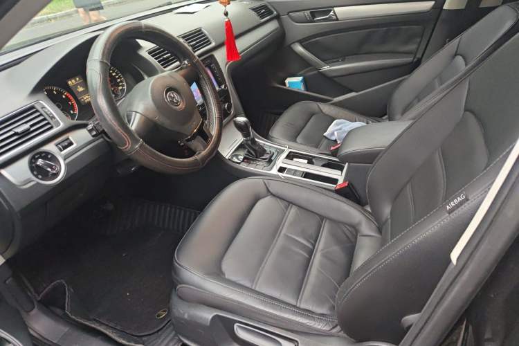 Used Volkswagen Passat 2013 1.8TSI DSG Prestige Edition Left Front Seat