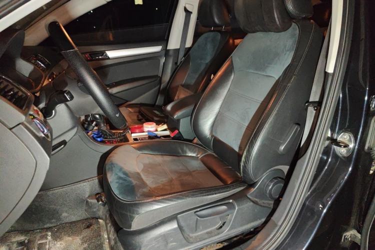 Used Volkswagen Passat 2013 1.4 TSI DSG BlueMotion Edition Left Front Seat