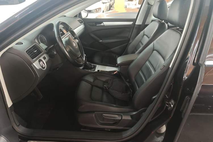 Used Volkswagen Passat 2013 1.8TSI DSG Prestige Edition Left Front Seat