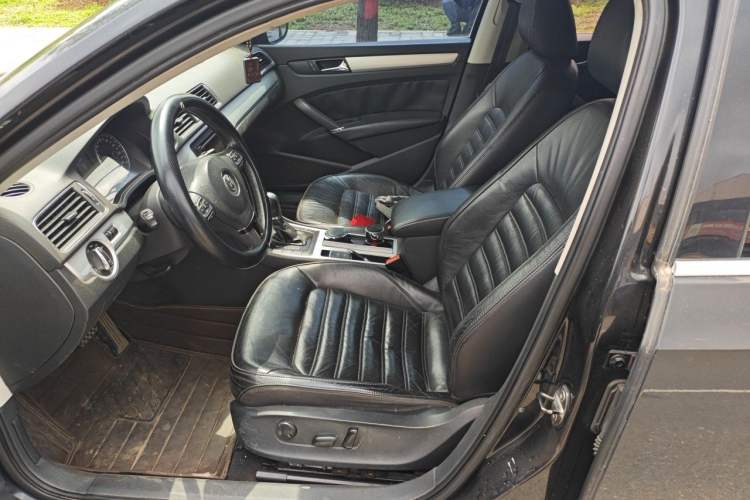 Used Volkswagen Passat 2013 1.8TSI DSG Prestige Edition Left Front Seat
