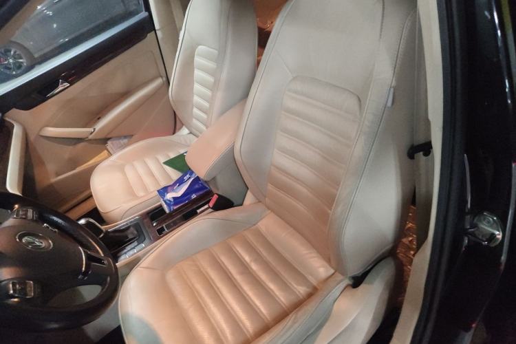 Used Volkswagen Passat 2013 1.8TSI DSG Prestige Edition Left Front Seat