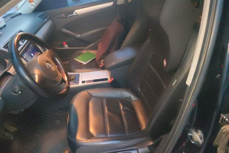 Used Volkswagen Passat 2013 1.4 TSI DSG Prestige Edition Left Front Seat