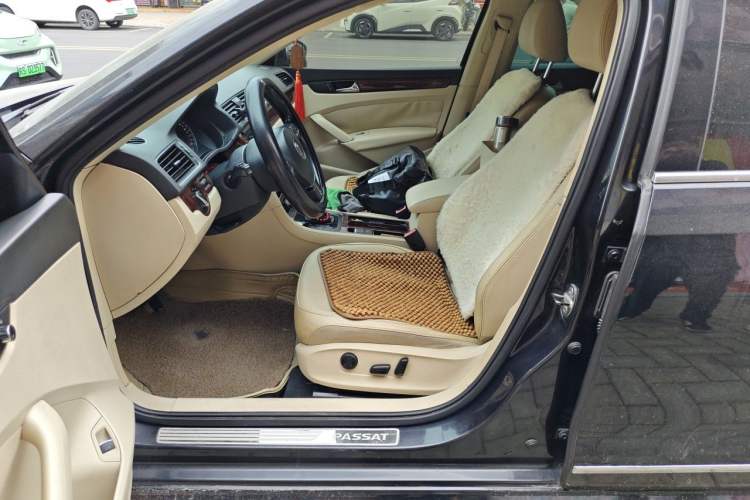 Used Volkswagen Passat 2013 1.8TSI DSG Prestige Edition Left Front Seat
