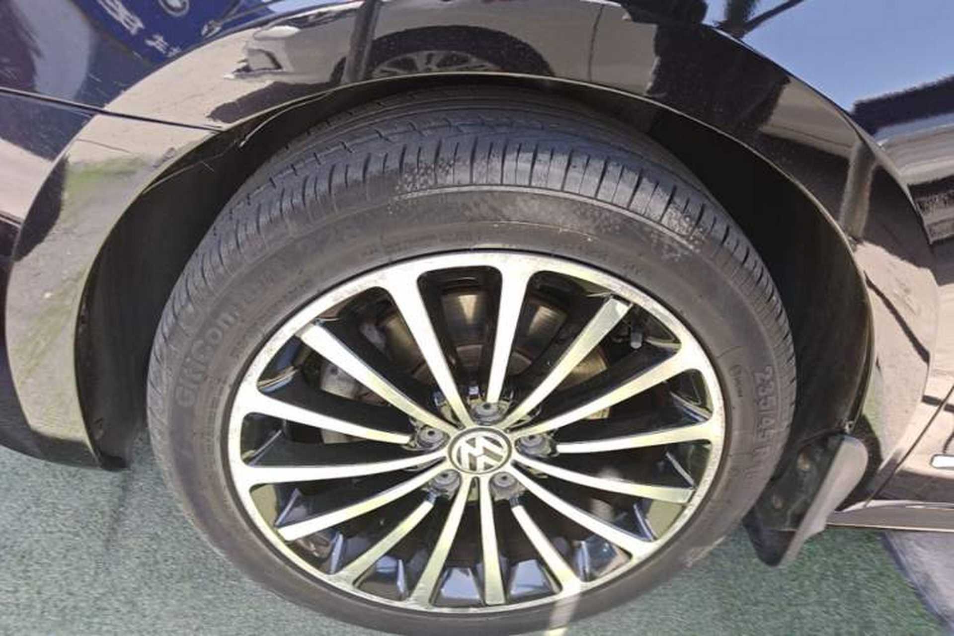 Used Volkswagen Passat 2013 1.8TSI DSG Prestige Edition Left Front Wheel Hub