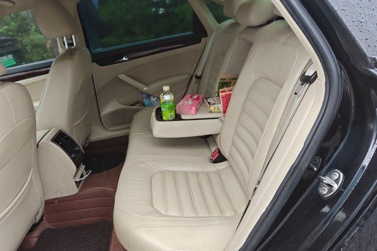 Used Volkswagen Passat 2013 1.8TSI DSG Prestige Edition Left Rear Seat