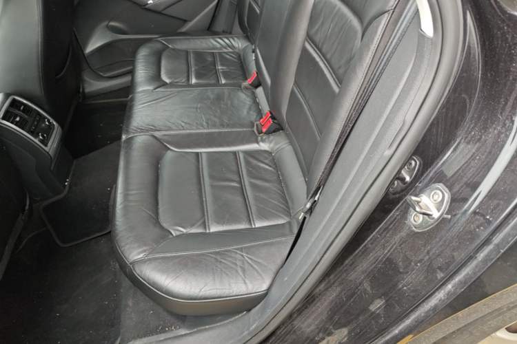 Used Volkswagen Passat 2013 1.8TSI DSG Prestige Edition Left Rear Seat