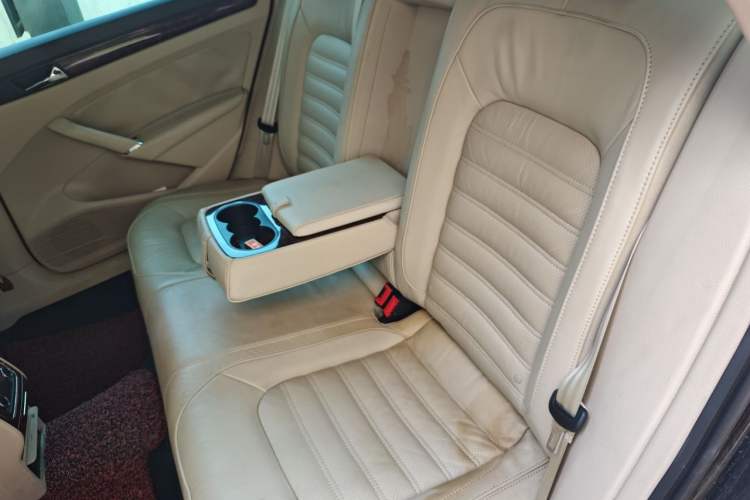 Used Volkswagen Passat 2013 1.8TSI DSG Prestige Edition Left Rear Seat