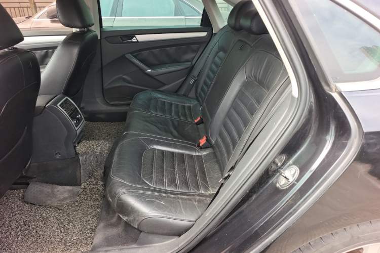 Used Volkswagen Passat 2013 1.8TSI DSG Ultimate Edition Left Rear Seat