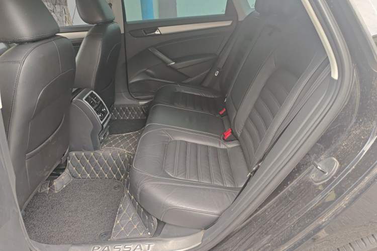 Used Volkswagen Passat 2013 2.0 TSI DSG Prestige Edition Left Rear Seat