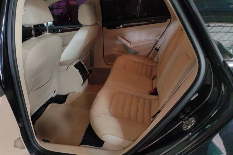 Used Volkswagen Passat 2013 1.8TSI DSG Prestige Edition Left Rear Seat
