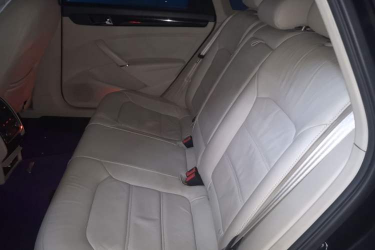 Used Volkswagen Passat 2013 1.8TSI DSG Prestige Edition Left Rear Seat