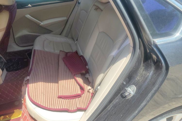 Used Volkswagen Passat 2013 1.8TSI DSG Prestige Edition Left Rear Seat