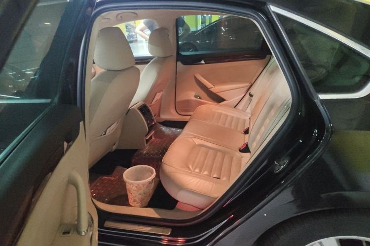 Used Volkswagen Passat 2013 1.8TSI DSG Prestige Edition Left Rear Seat