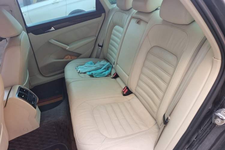 Used Volkswagen Passat 2013 1.8TSI DSG Prestige Edition Left Rear Seat
