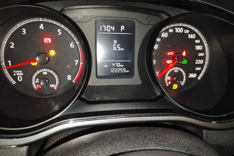 Used Volkswagen Passat 2013 1.8TSI DSG Government Procurement Edition Odometer Close Up