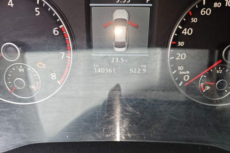 Used Volkswagen Passat 2013 1.8TSI DSG Prestige Edition Odometer Close Up