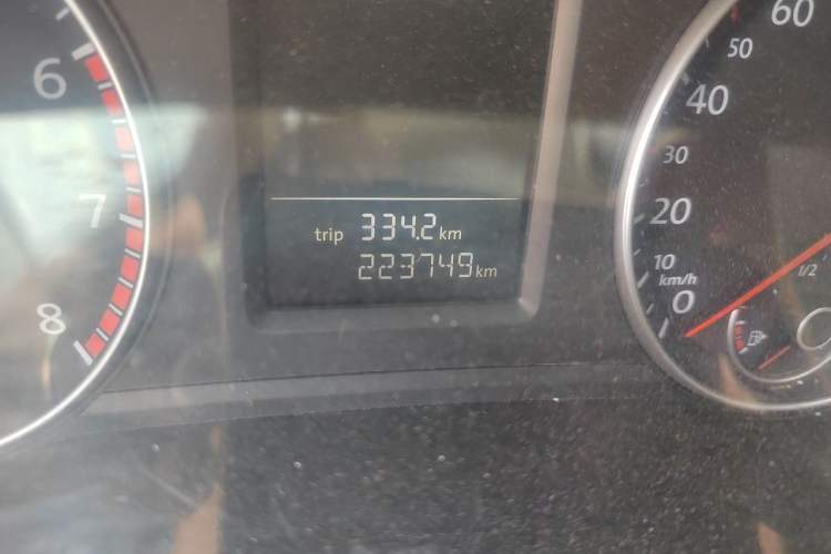 Used Volkswagen Passat 2013 1.8TSI DSG Prestige Edition Odometer Close Up