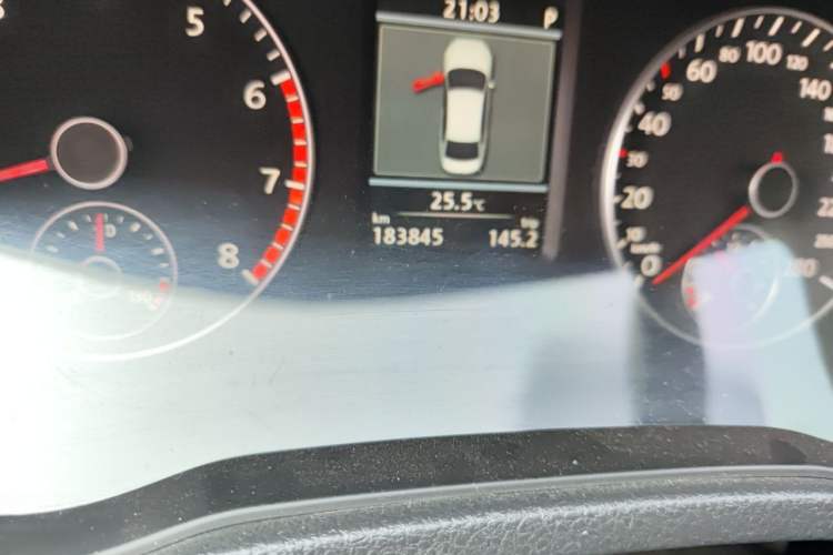Used Volkswagen Passat 2013 2.0 TSI DSG Ultimate Edition Odometer Close Up