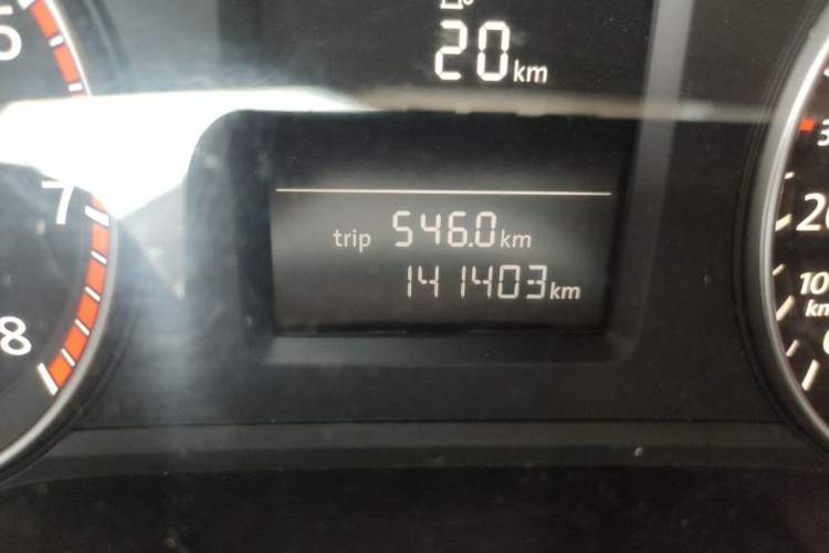 Used Volkswagen Passat 2013 1.8TSI DSG Prestige Edition Odometer Close Up