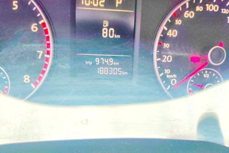 Used Volkswagen Passat 2013 1.8TSI DSG Prestige Edition Odometer Close Up