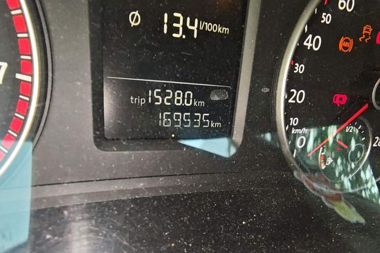 Used Volkswagen Passat 2013 1.8TSI DSG Government Procurement Edition Odometer Close Up