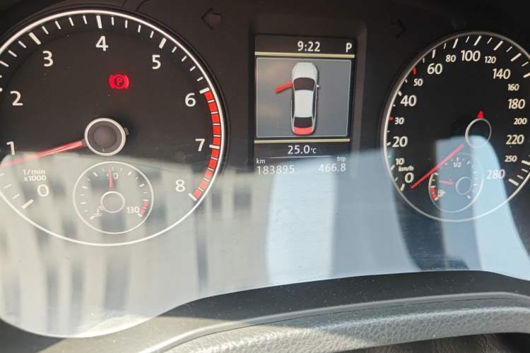 Used Volkswagen Passat 2013 2.0 TSI DSG Prestige Edition Odometer Close Up